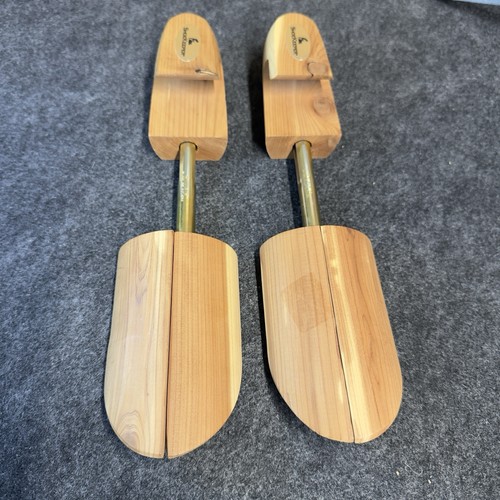 Shopkeeper all wood shoes tree - shoes,