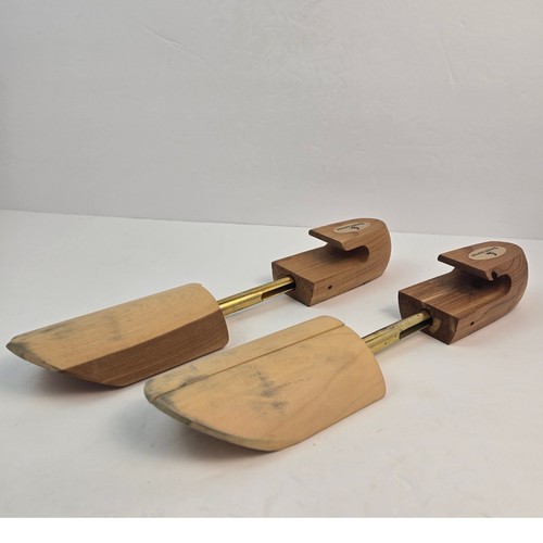 Shoekeeper cedar wood shoe - shoekeeper,