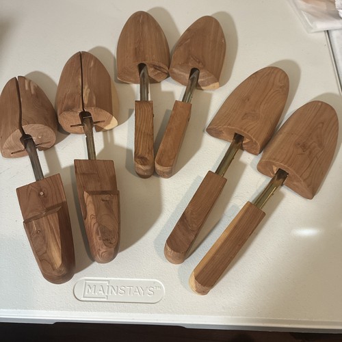 Pair shoe tree lot size - pair,