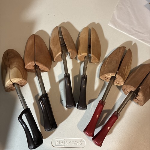 Pair shoe tree lot - 3,
